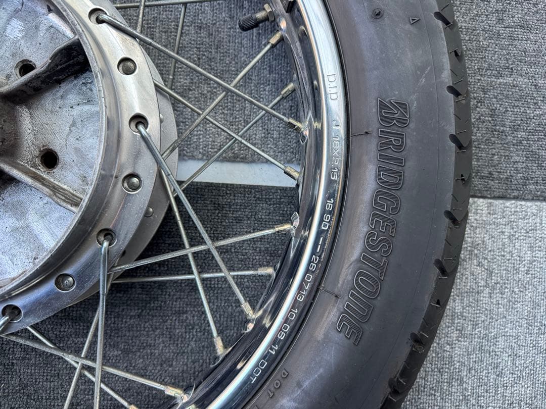 Z1 前後ホイール　DID BT46F タイヤ付き