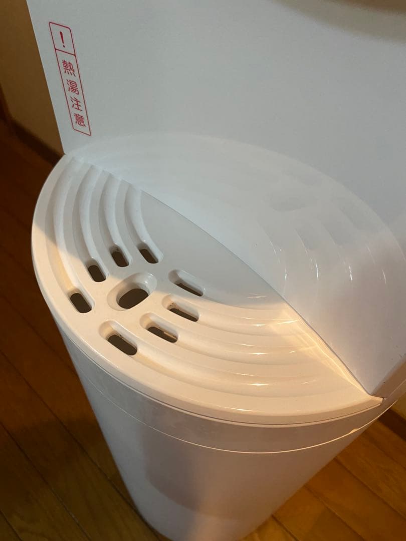 ウォーターサーバー エブリーフレシャス(トール) カートリッジ3本付き