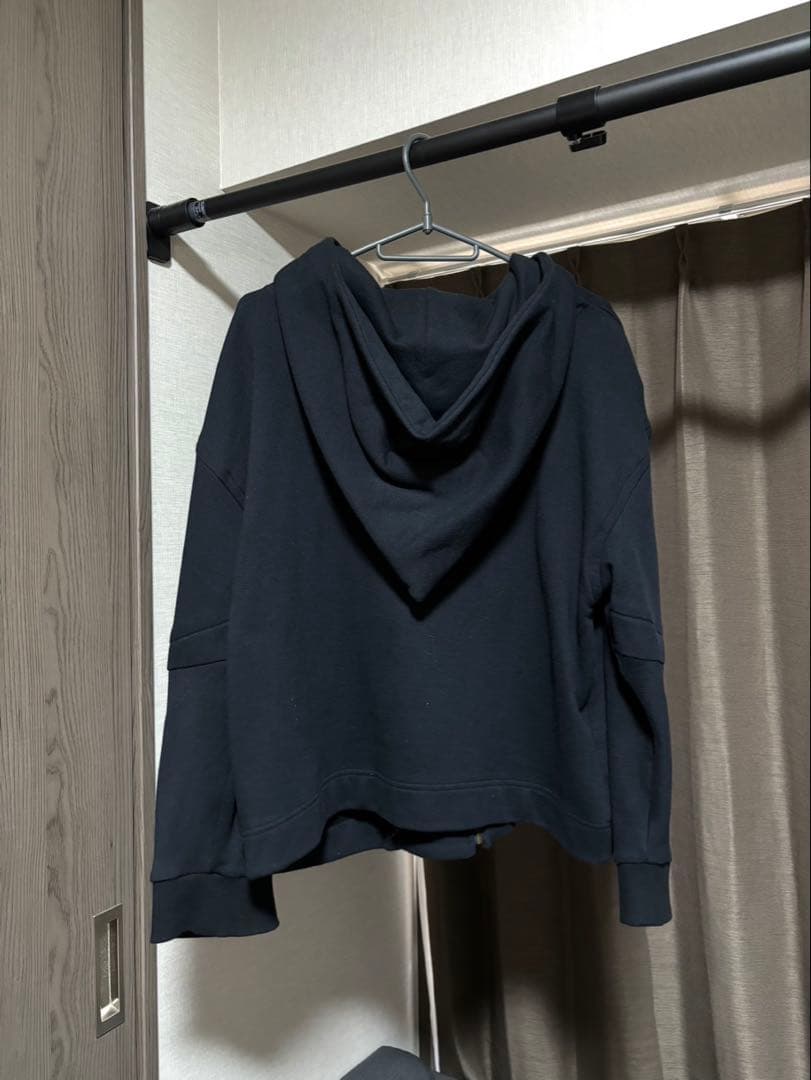 ヴィヴィアンウエストウッド　ジップパーカー