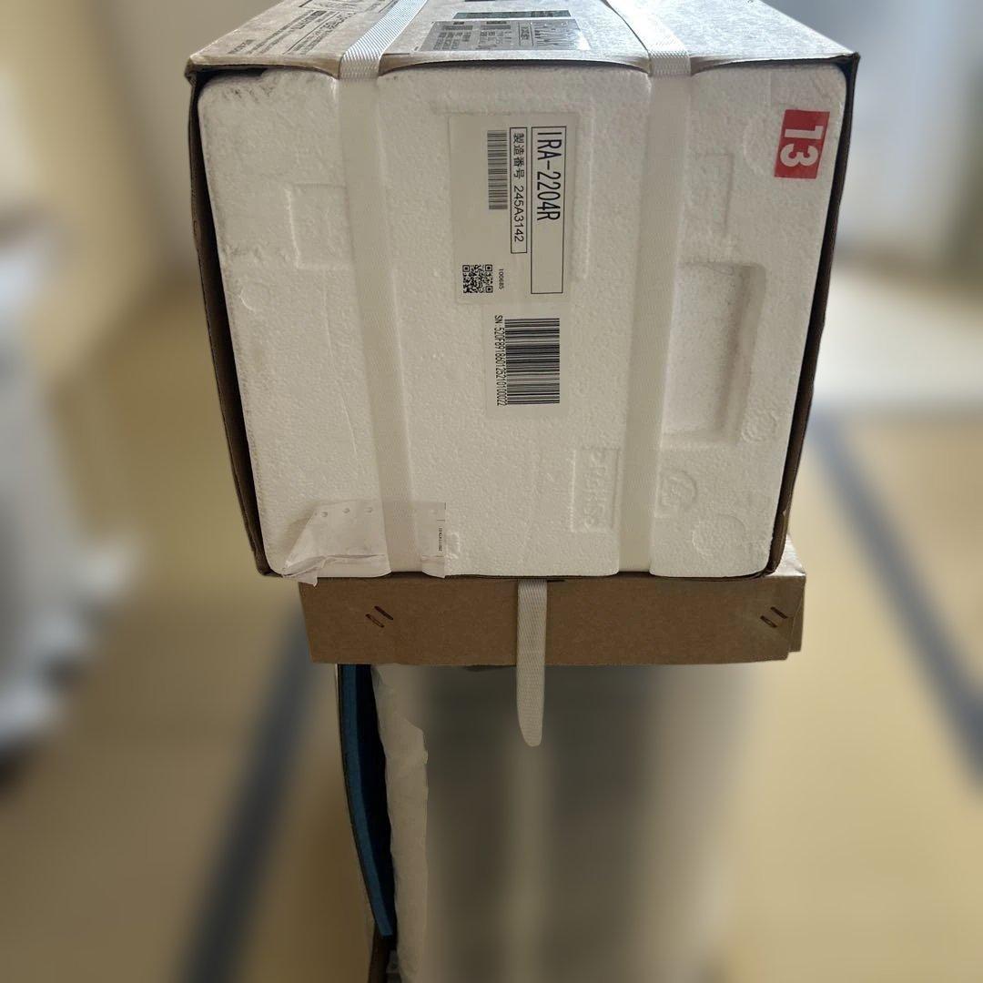 アイリスオーヤマ　ルームエアコン　IRA-2204R 未使用品