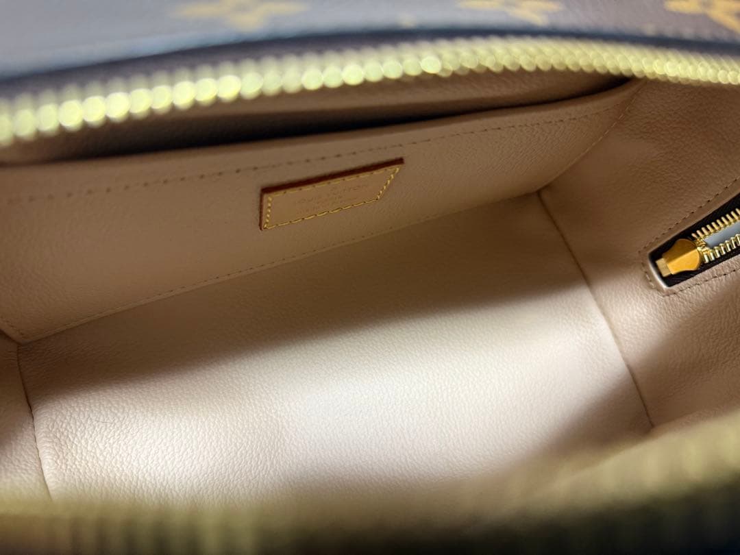 極美品ルイヴィトンモノグラム ロッカー ドップキット クラッチバッグ