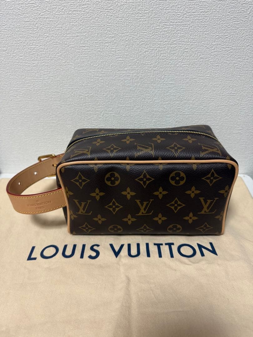 極美品ルイヴィトンモノグラム ロッカー ドップキット クラッチバッグ