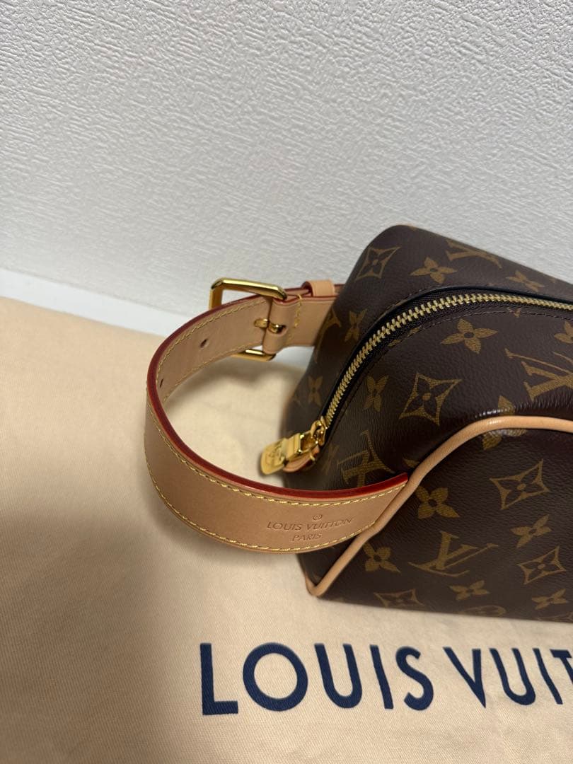 極美品ルイヴィトンモノグラム ロッカー ドップキット クラッチバッグ