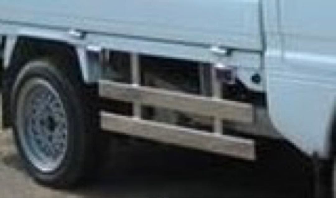 h*☆様 軽トラック 汎用 ウロコ柄ステンレス サイドバンパー左右set