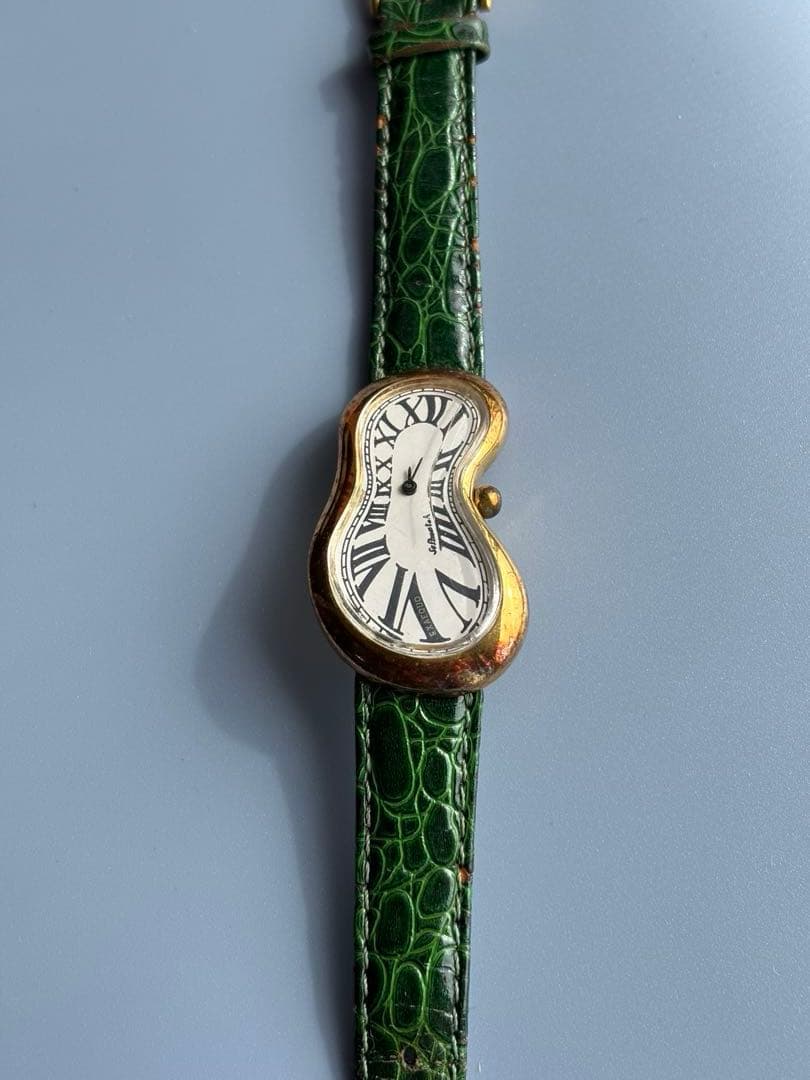 サルバドールダリ　アンティーク腕時計　記憶の固執の溶ける時計