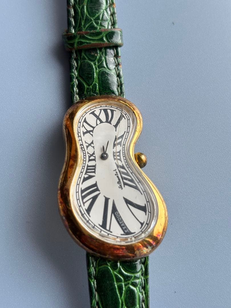 サルバドールダリ　アンティーク腕時計　記憶の固執の溶ける時計