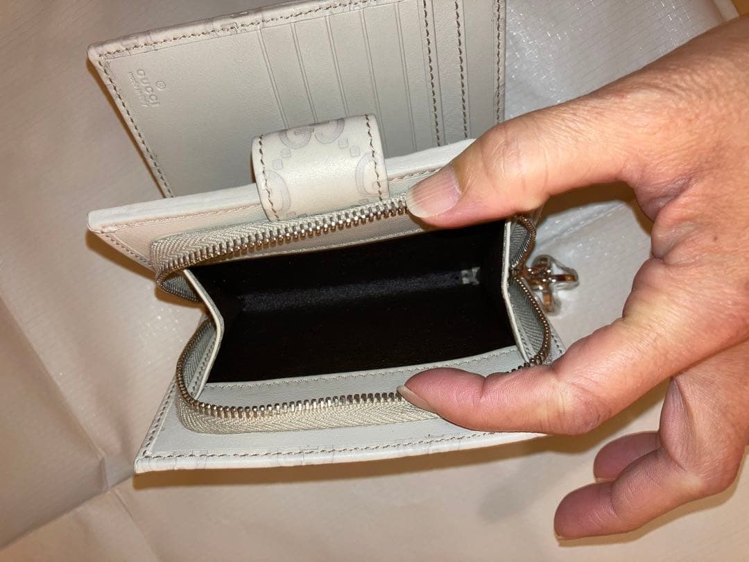 専用　Gucci シマレザー短財布
