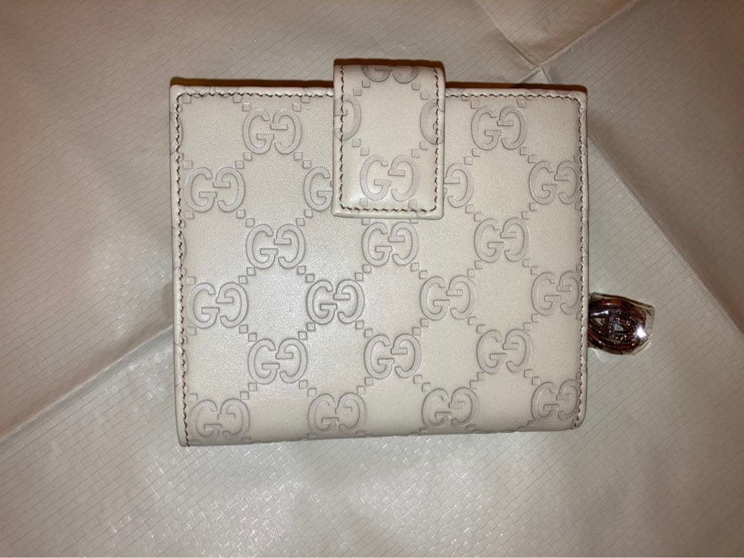 専用　Gucci シマレザー短財布