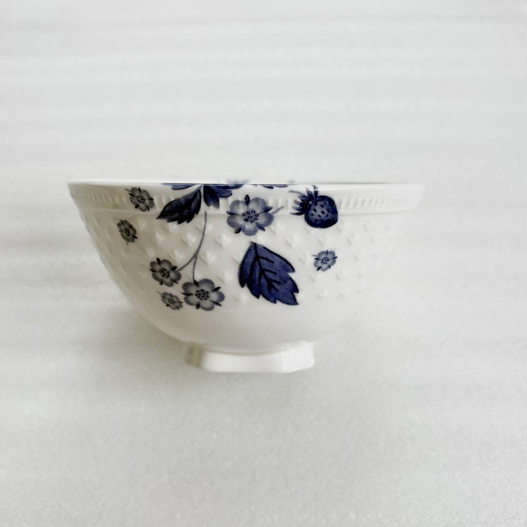 ウェッジウッド ストロベリーブルーム インディゴ 茶碗 ライスボウル M&L