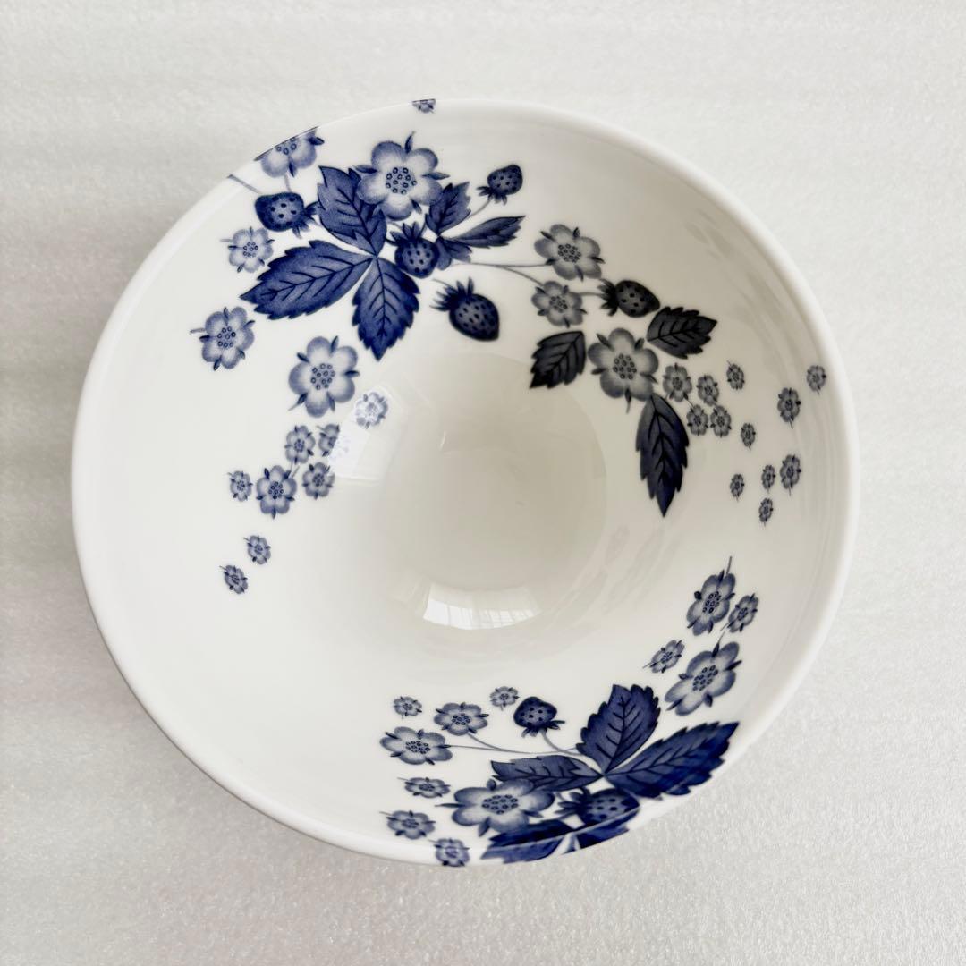 ウェッジウッド ストロベリーブルーム インディゴ 茶碗 ライスボウル M&L