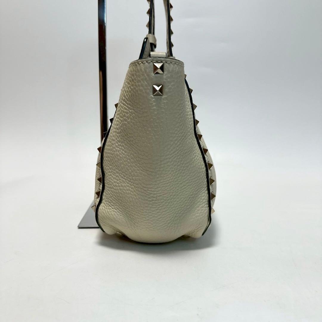 t95【極美品】保存袋付　ヴァレンティノロックスタッズシボ革2wayショルダー.