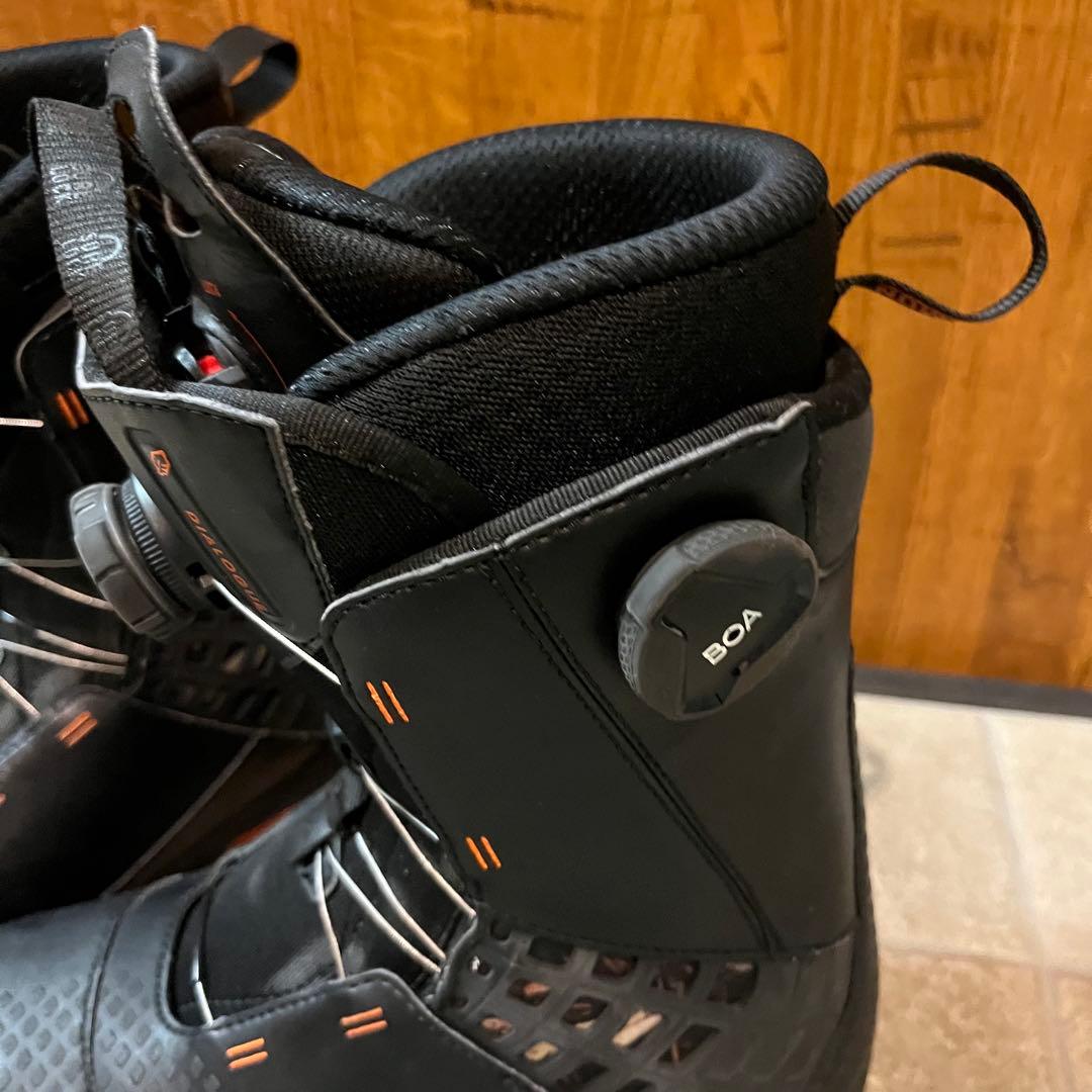サロモンDIALOGUE FOCUS BOA WIDE スノーボードブーツ