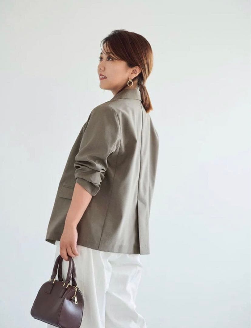 コヒナ　cohina ダブルボタンライトジャケット