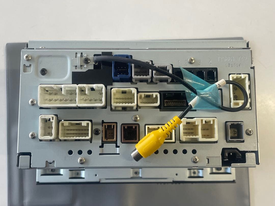 TOYOTA純正ナビ　NSZT-Y64T フルセグ　Bluetooth