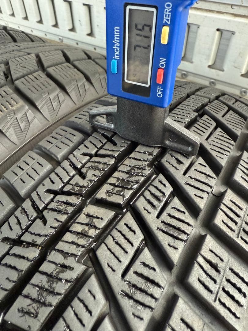 ヨコハマスタッドレス155／65R14 75Q深溝