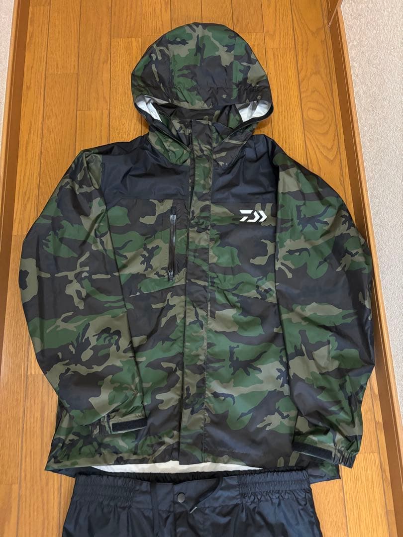 ダイワ レインマックス DR-3823 美品 レインスーツ グリーンカモ