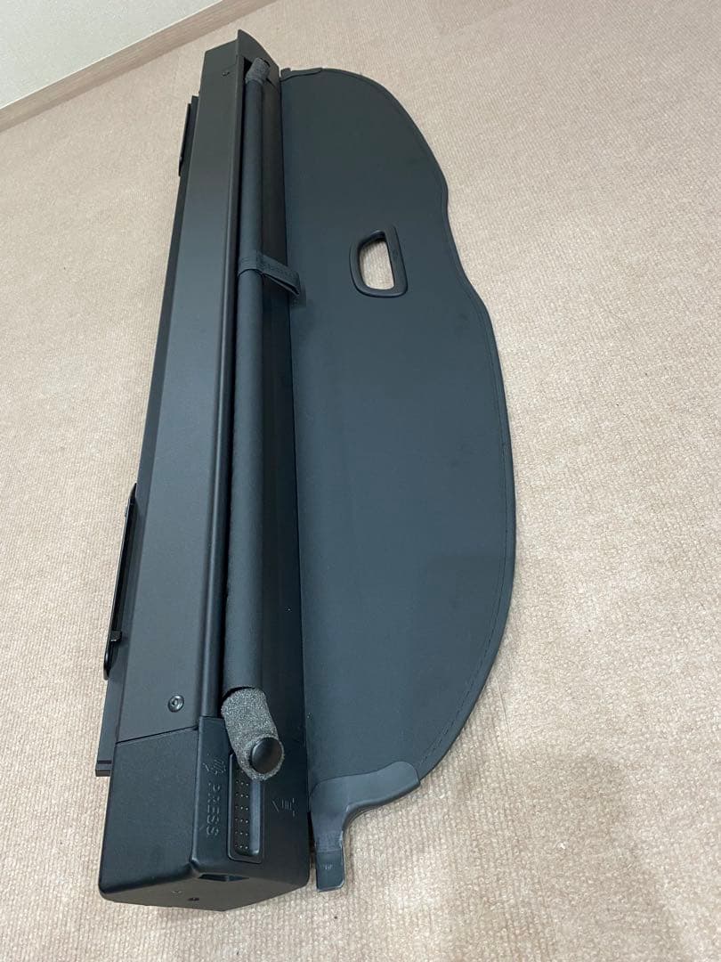 メルセデスベンツ純正　S205 Cクラスワゴン　リアトランク荷物隠し　トノカバー