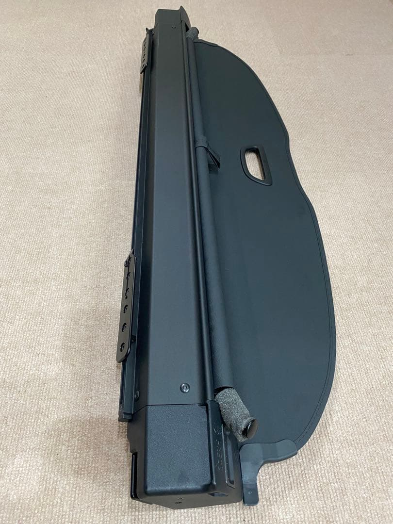 メルセデスベンツ純正　S205 Cクラスワゴン　リアトランク荷物隠し　トノカバー