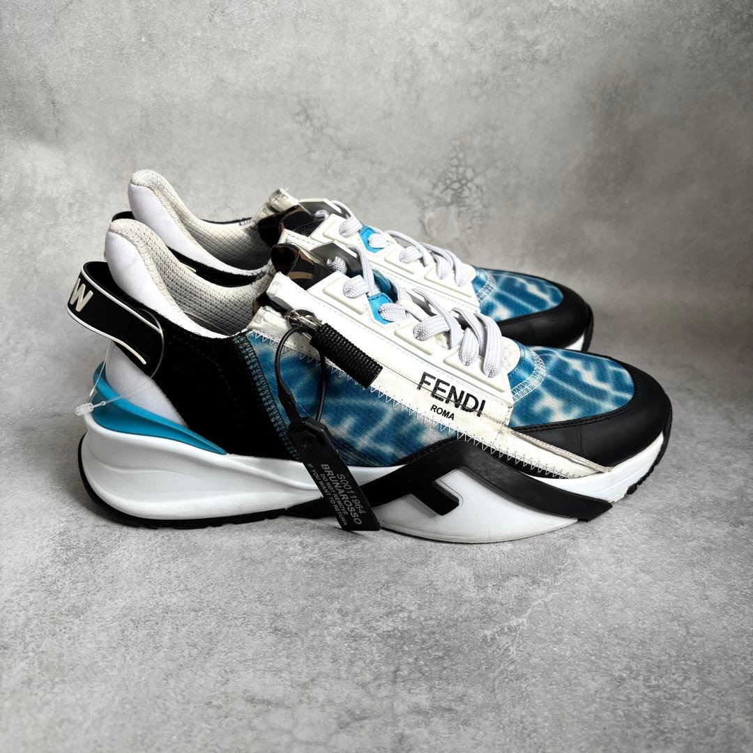 お値下げ済み FENDI FLOW スニーカー サイドジップ ズッカ 青