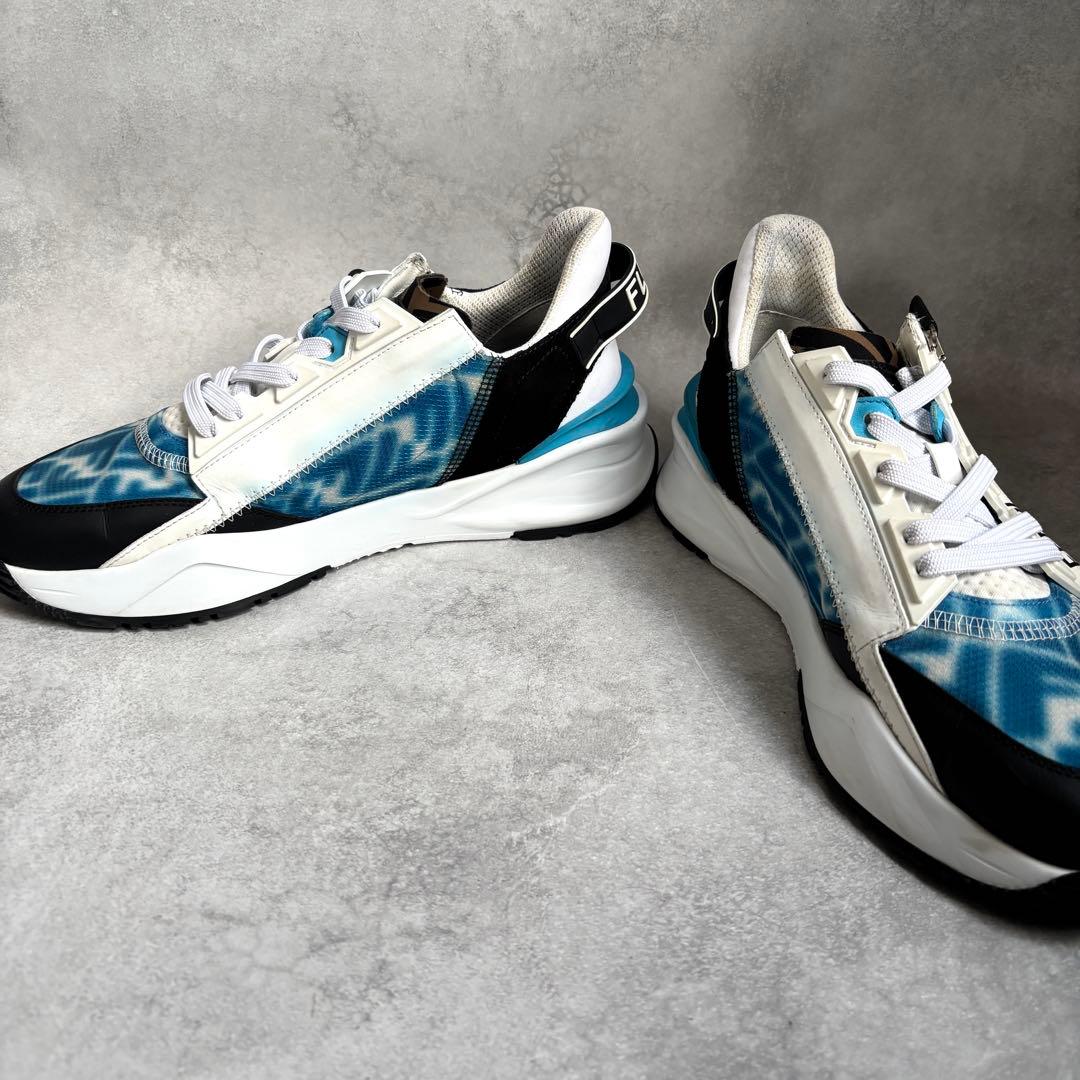 お値下げ済み FENDI FLOW スニーカー サイドジップ ズッカ 青