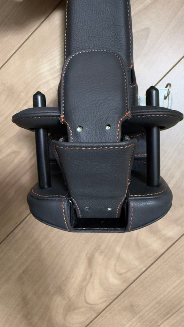 TRD ステアリングロック