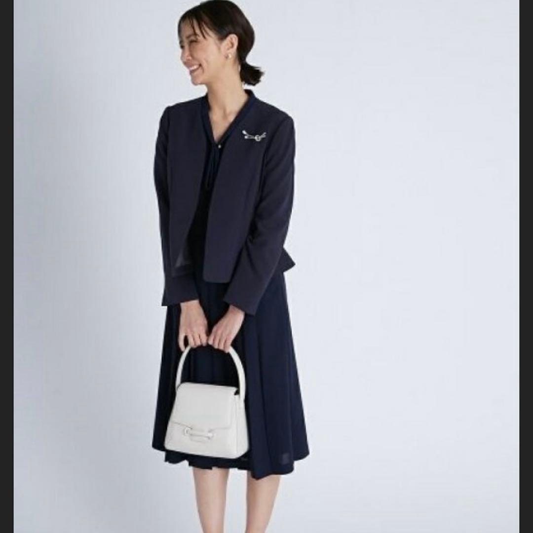 【新品タグ付き】CELFORD ネイビー ノーカラージャケット ペプラム36