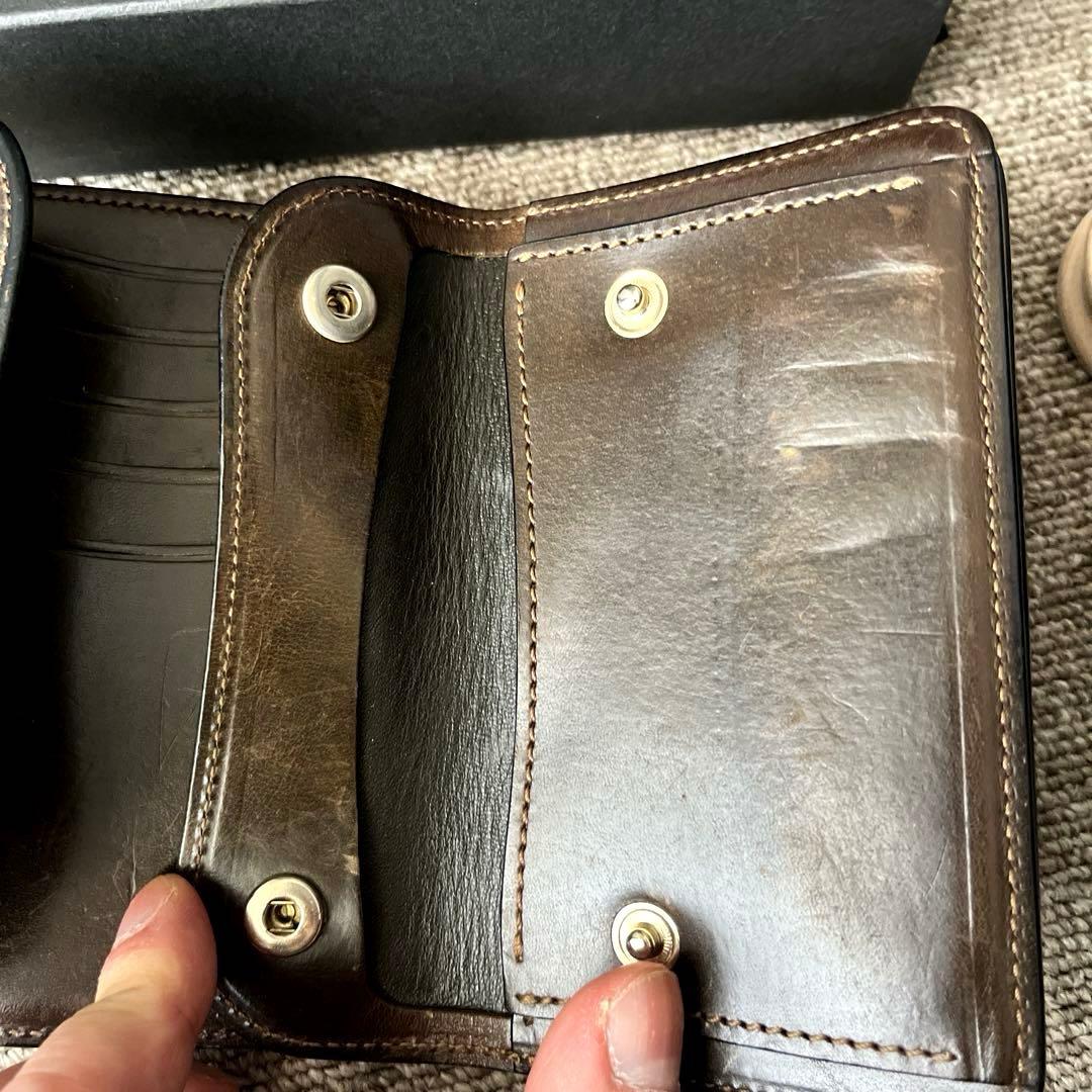 ワイルドスワンズ Byrne 三つ折り財布