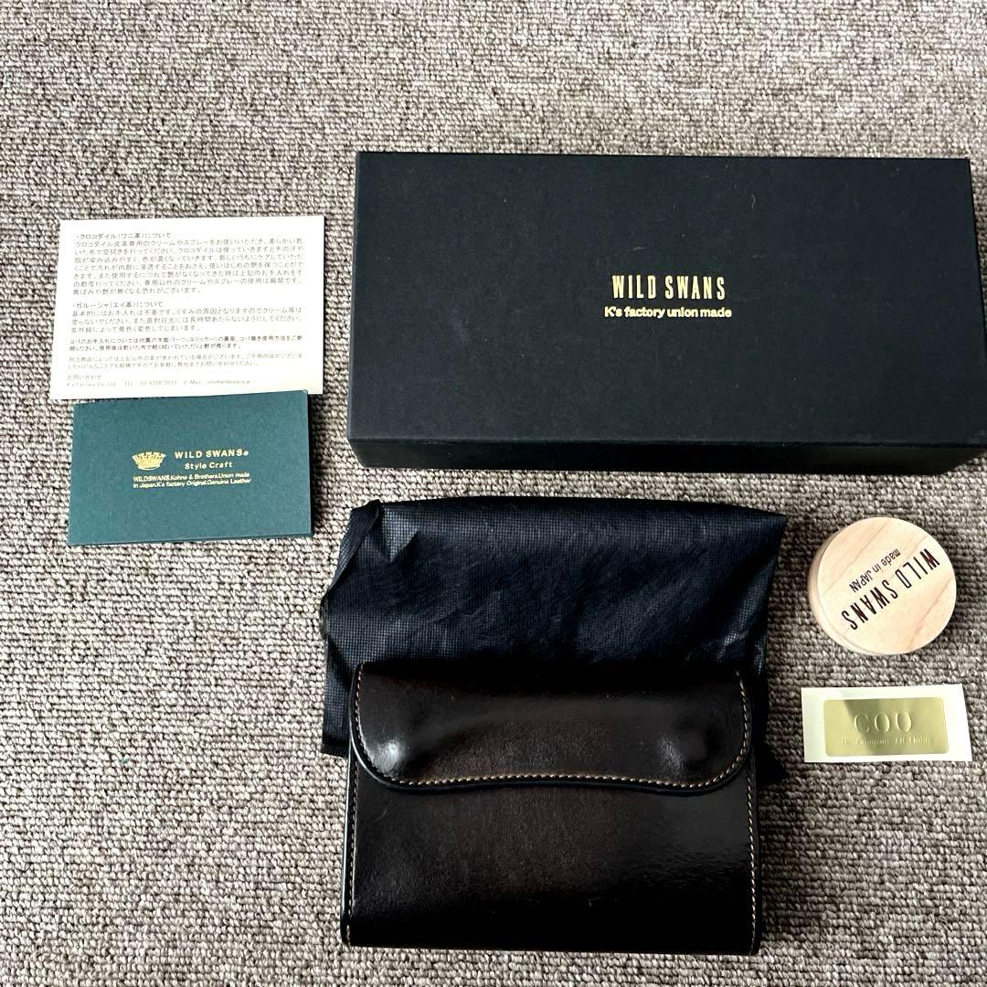 ワイルドスワンズ Byrne 三つ折り財布