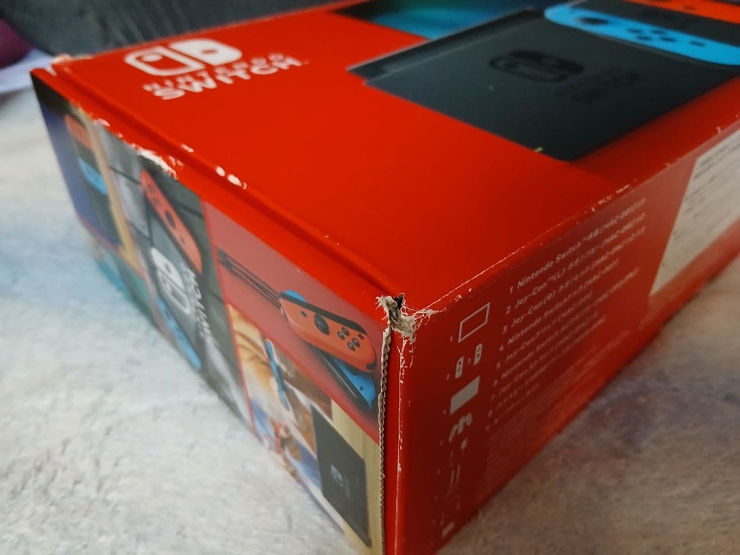 Nintendo Switch 本体 赤/青 Joy-Con 付属品付き