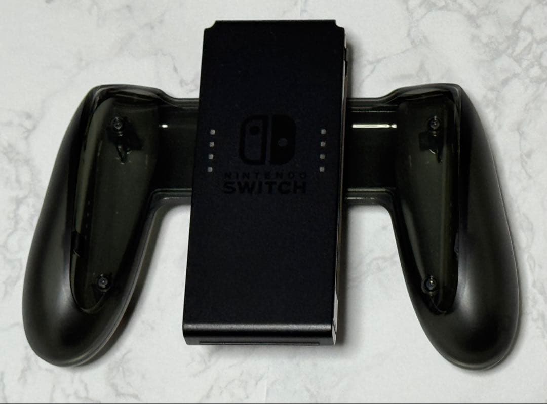 Nintendo Switch本体（充電グリップおまけつき）