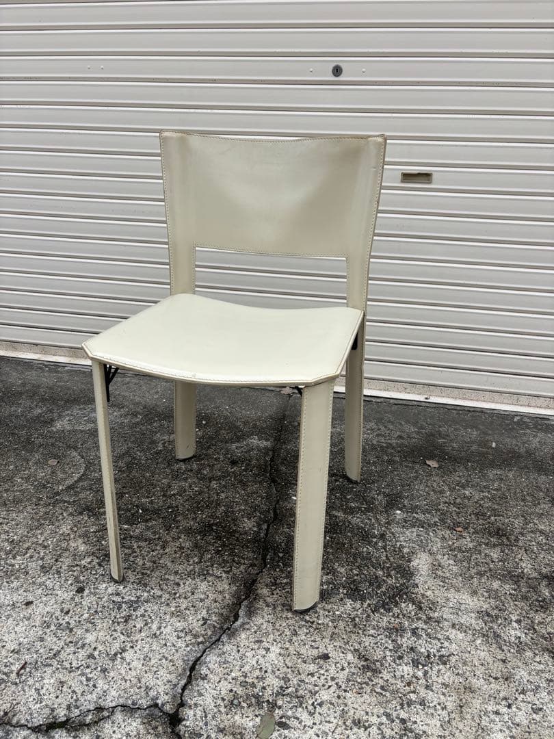 ファセム 革張りチェア　ダイニングチェア　Fasem アクタス　ACTUS