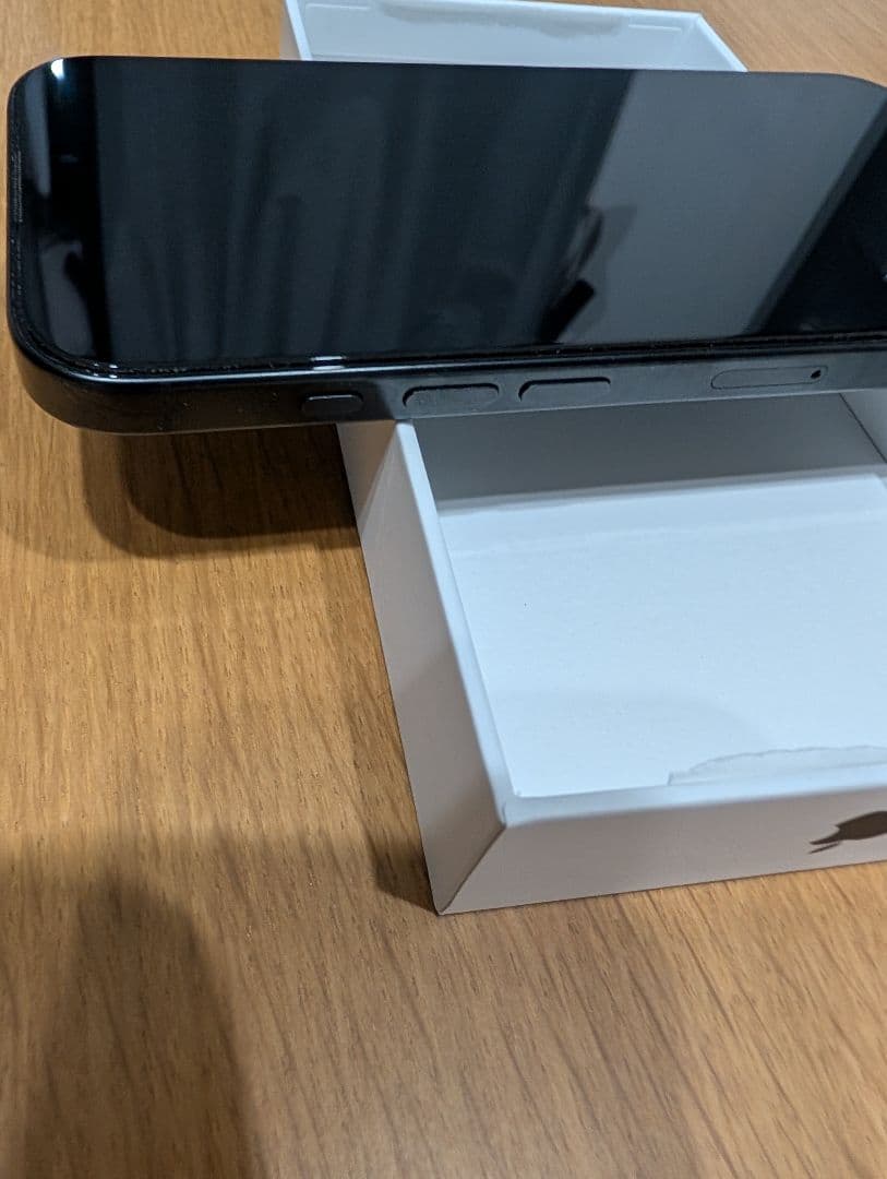 【美品】iPhone 16 Pro 256GB SIMフリー バッテリー97%