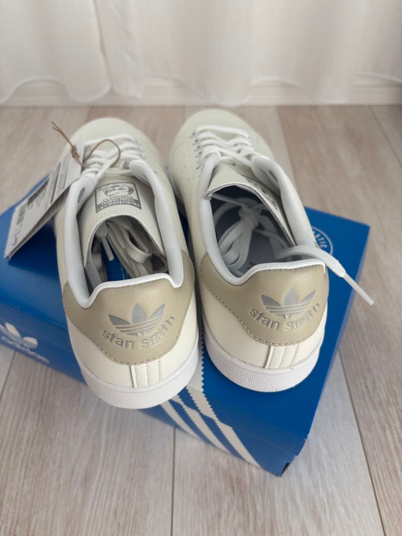 【新品】adidas Stan Smith スニーカー　24