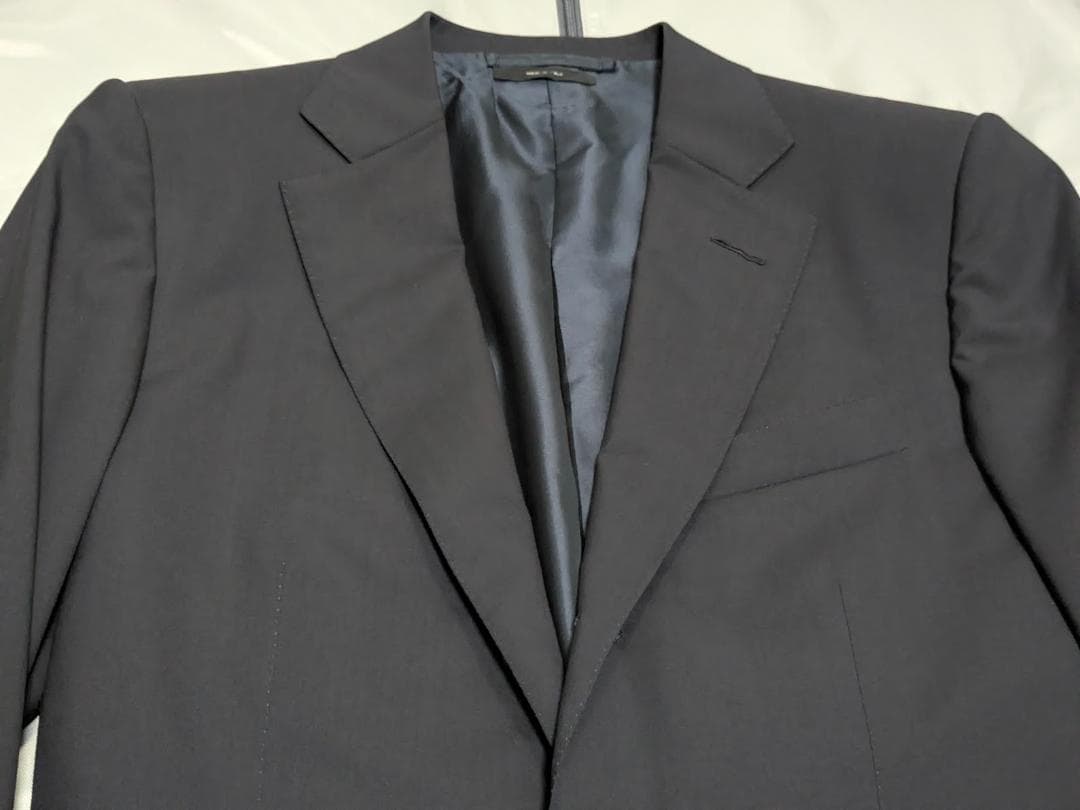 TOM FORD　スーツ