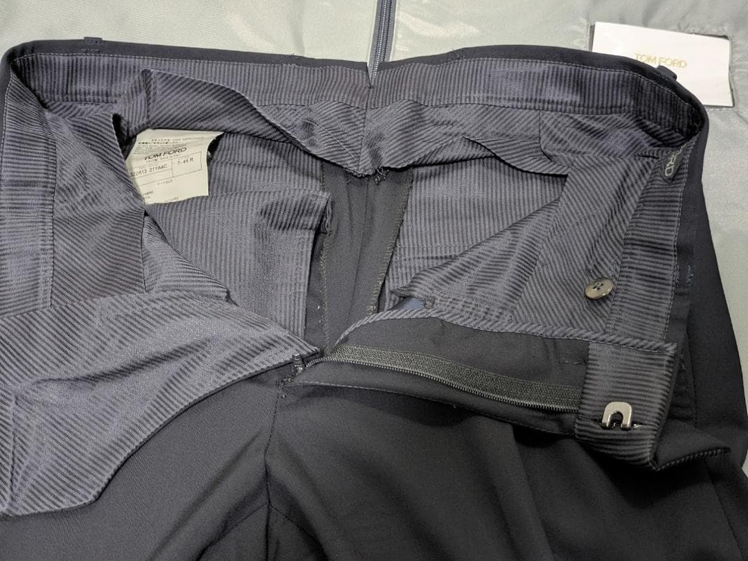 TOM FORD　スーツ