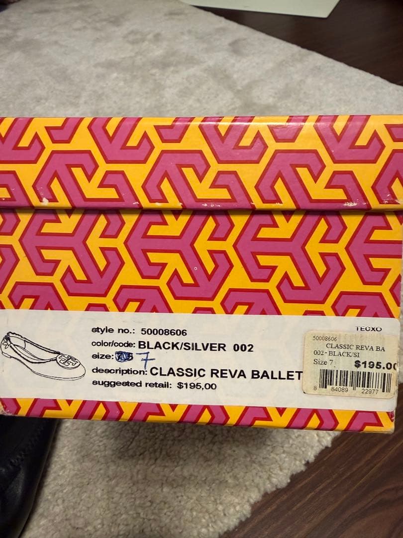 新品未使用　トリーバーチ　フラットシューズ