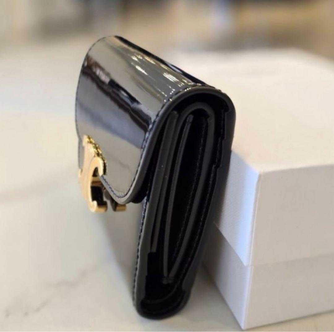Celine スモールフラップウォレット トリオンフ パテント