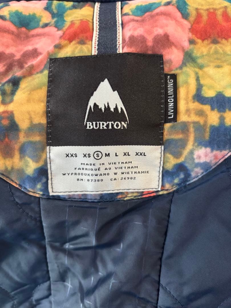 【ほぼ新品】Burton バートンスノーボードウェア 上下セット　 xs s