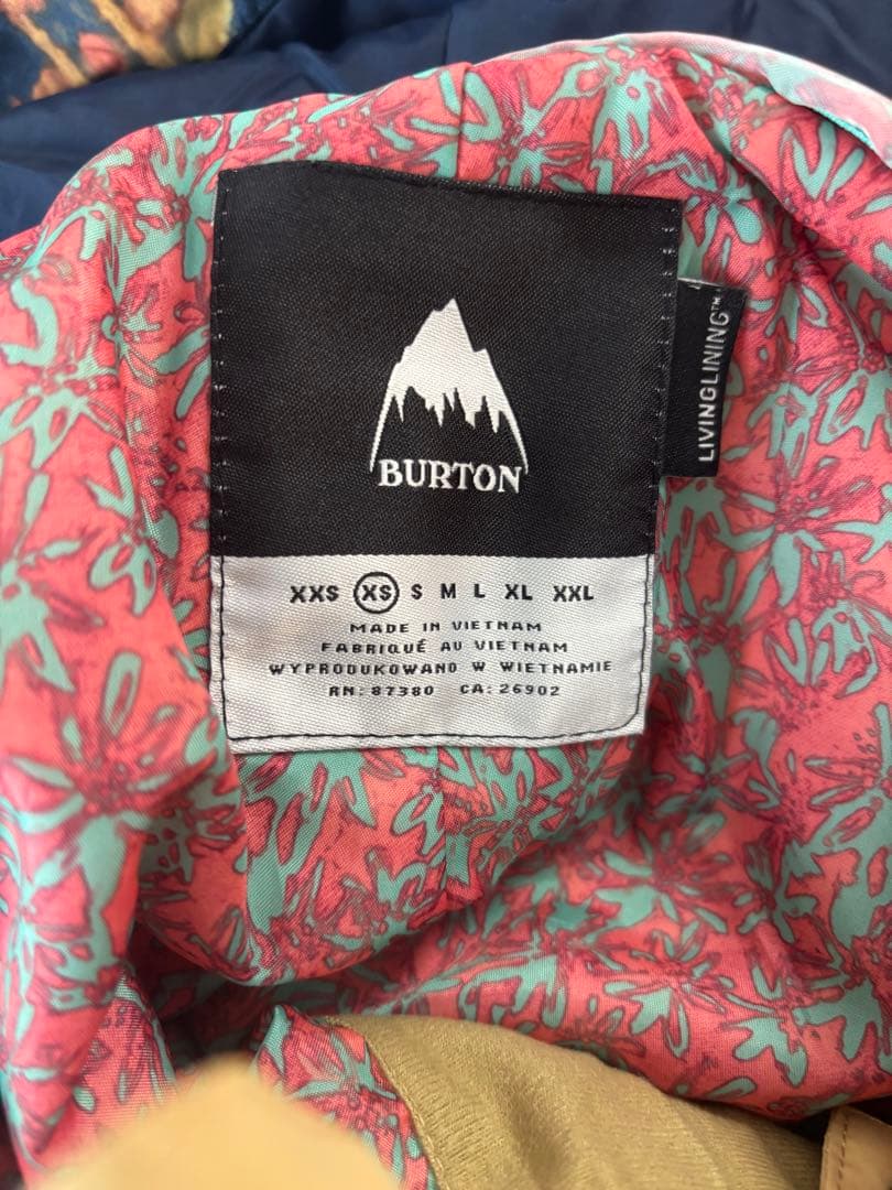 【ほぼ新品】Burton バートンスノーボードウェア 上下セット　 xs s