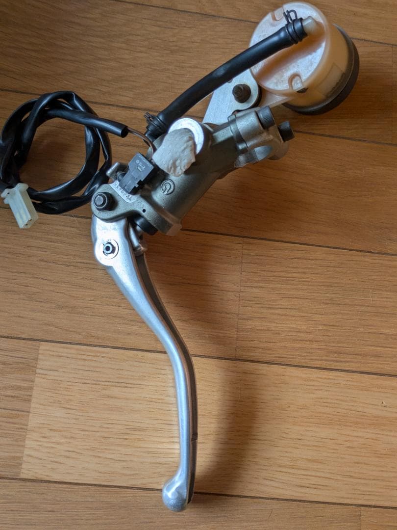 ブレンボ セミラジアル ブレーキマスター Hypermotard 1100S