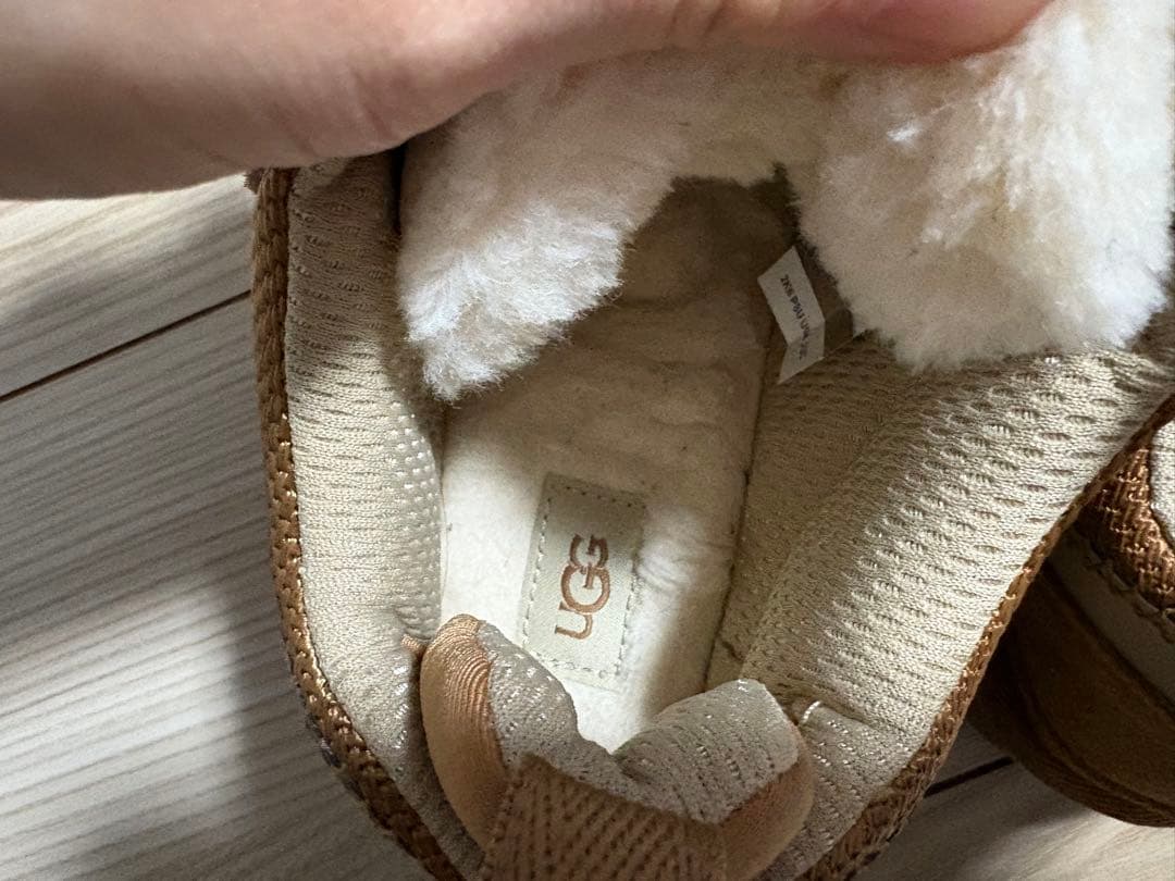 UGG Lowmel スニーカー 23.5cm