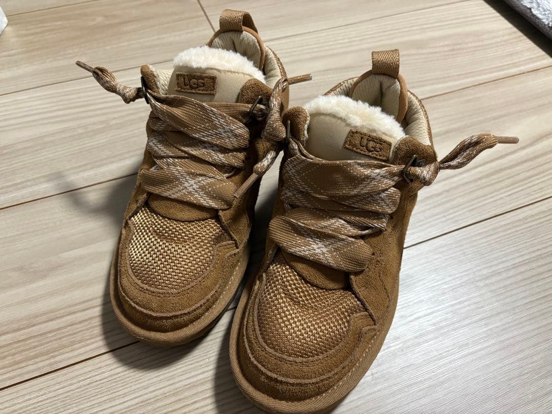 UGG Lowmel スニーカー 23.5cm