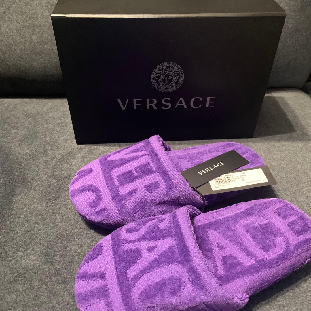新品　Versace ベルサーチ スリッパ 紫　パープル　ホームシューズ　タグ箱