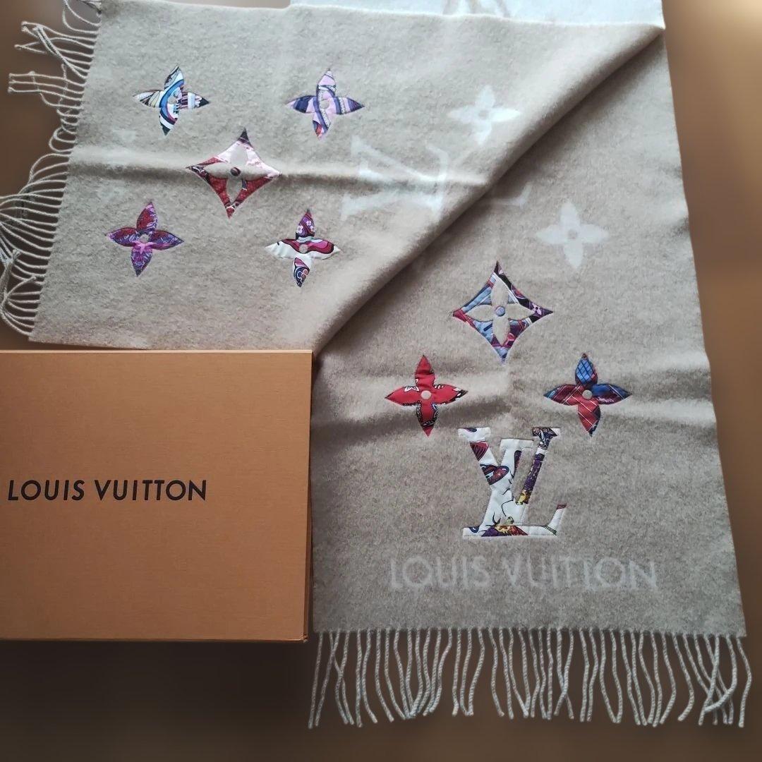 な*げ様 LOUIS VUITTON ベージュ マフラー