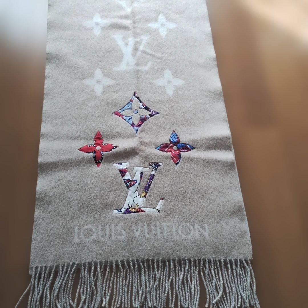 な*げ様 LOUIS VUITTON ベージュ マフラー