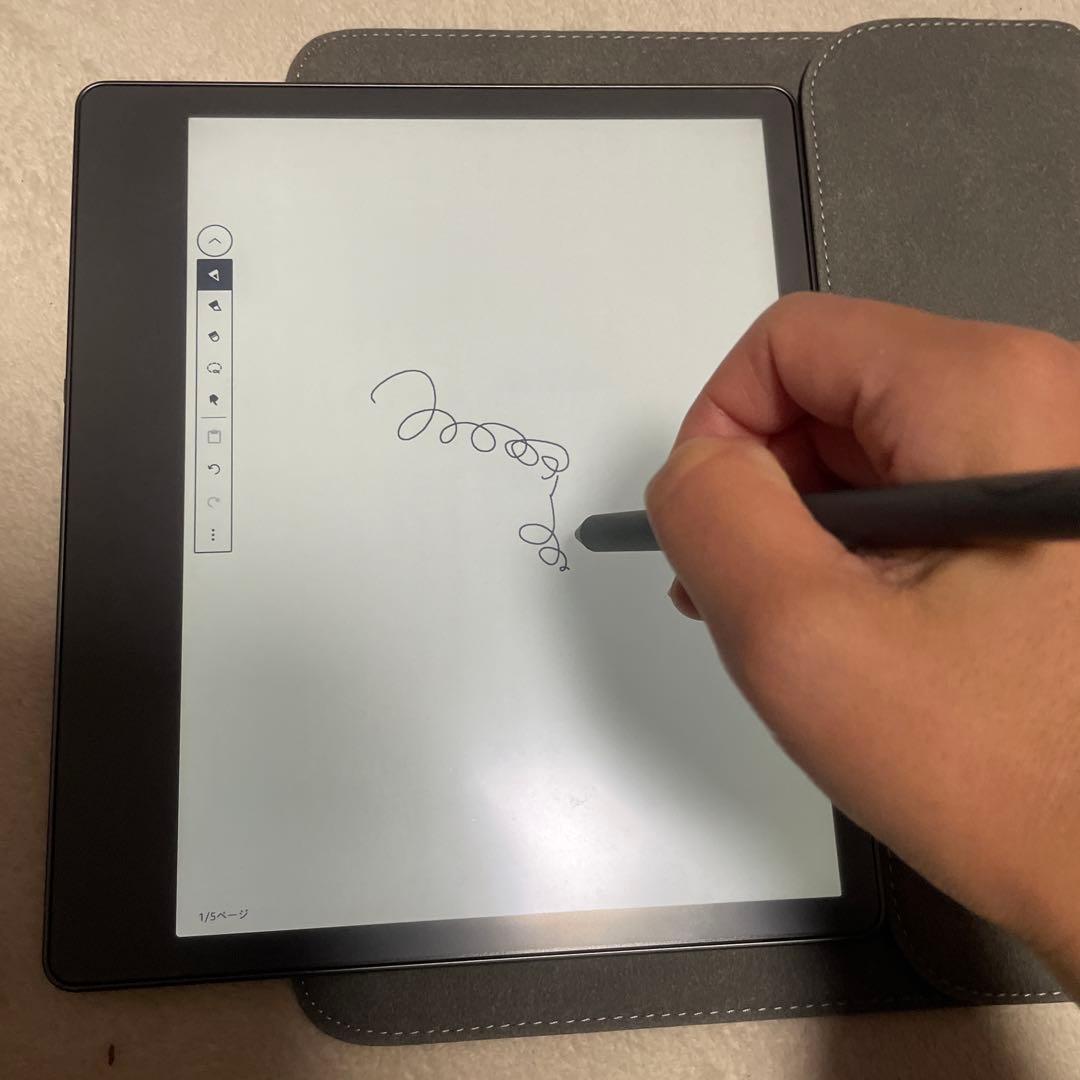 電子ノートに！Kindle Scribe／64GB／10.2インチ／ペン付き