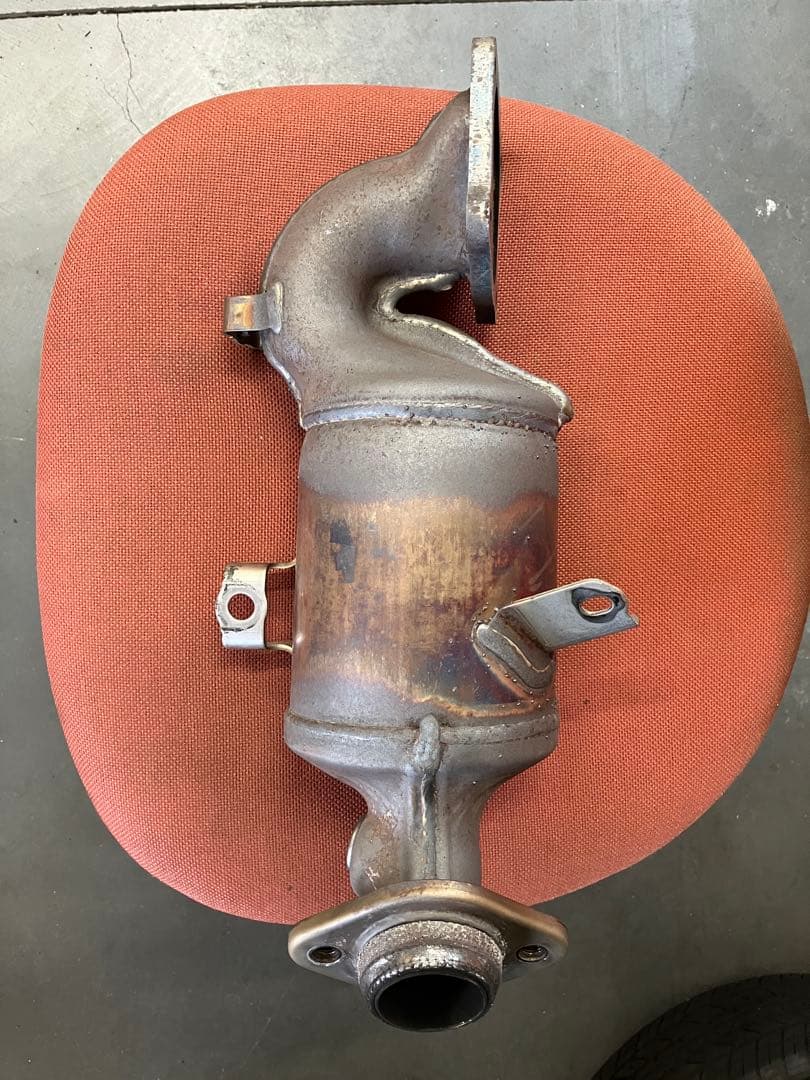 ZC33S 純正触媒 ノーマル キャタライザー