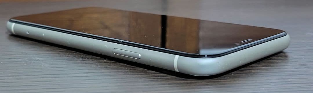 【ジャンク】iPhone11(64GB)ホワイト