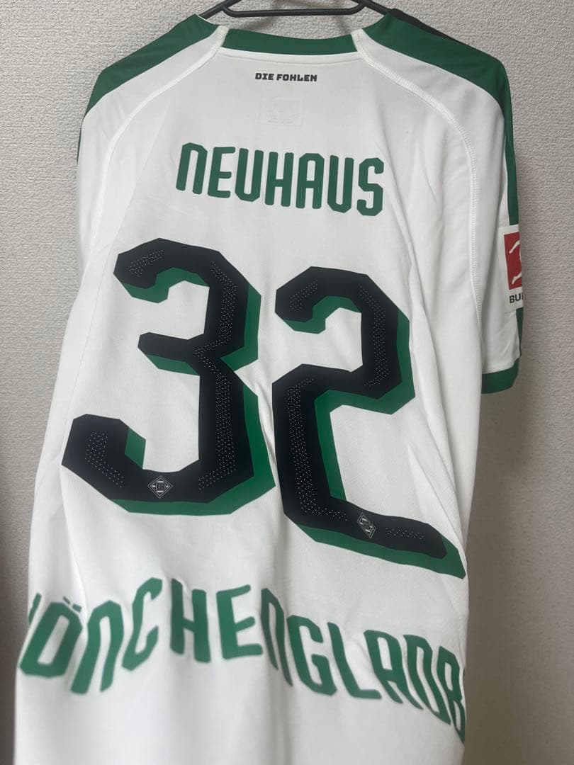 新品・未使用　ボルシア・メンヒェングラートバッハ Puma Lサイズ　ノイハウス