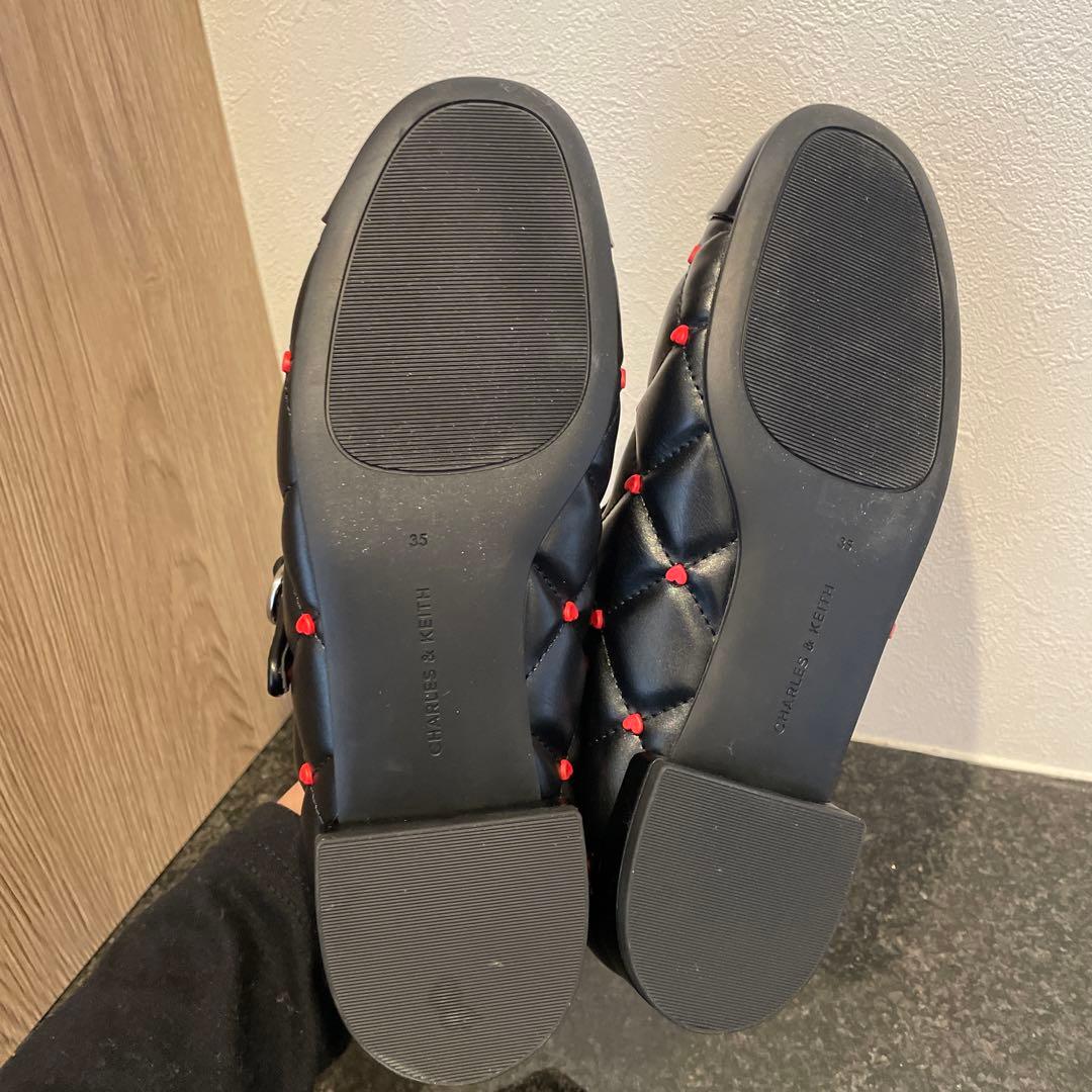 新品未使用CHARLES & KEITHハートプリントメリージェーン